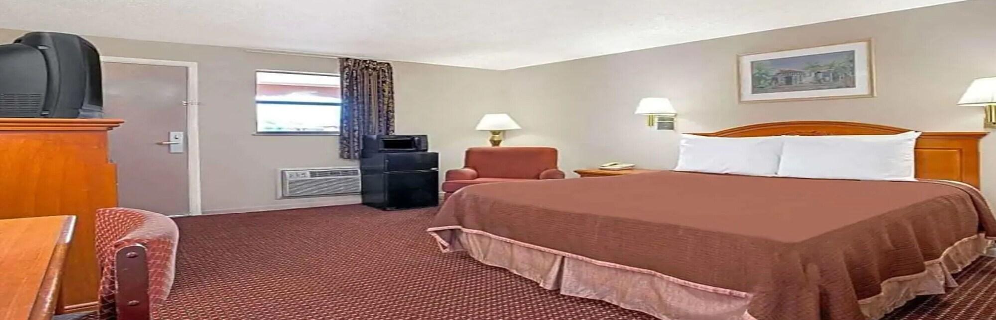 Airport Inn Тампа Экстерьер фото